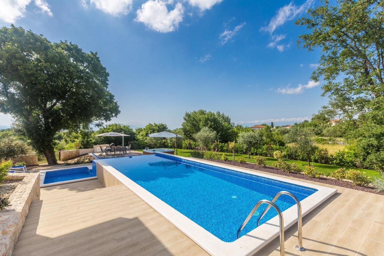 Villa Roko Malinska Exterior foto