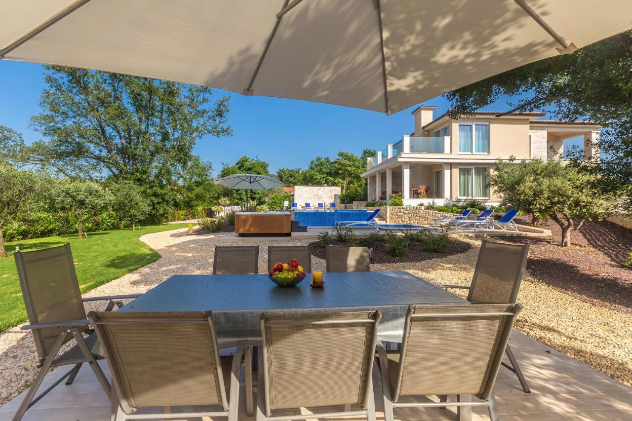 Villa Roko Malinska Exterior foto