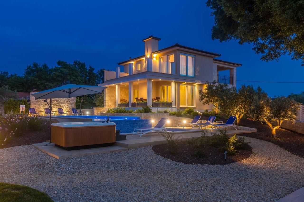 Villa Roko Malinska Exterior foto