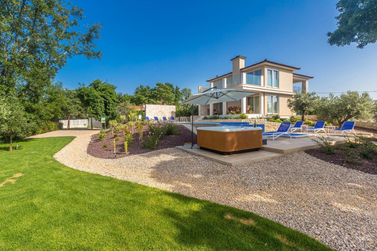 Villa Roko Malinska Exterior foto